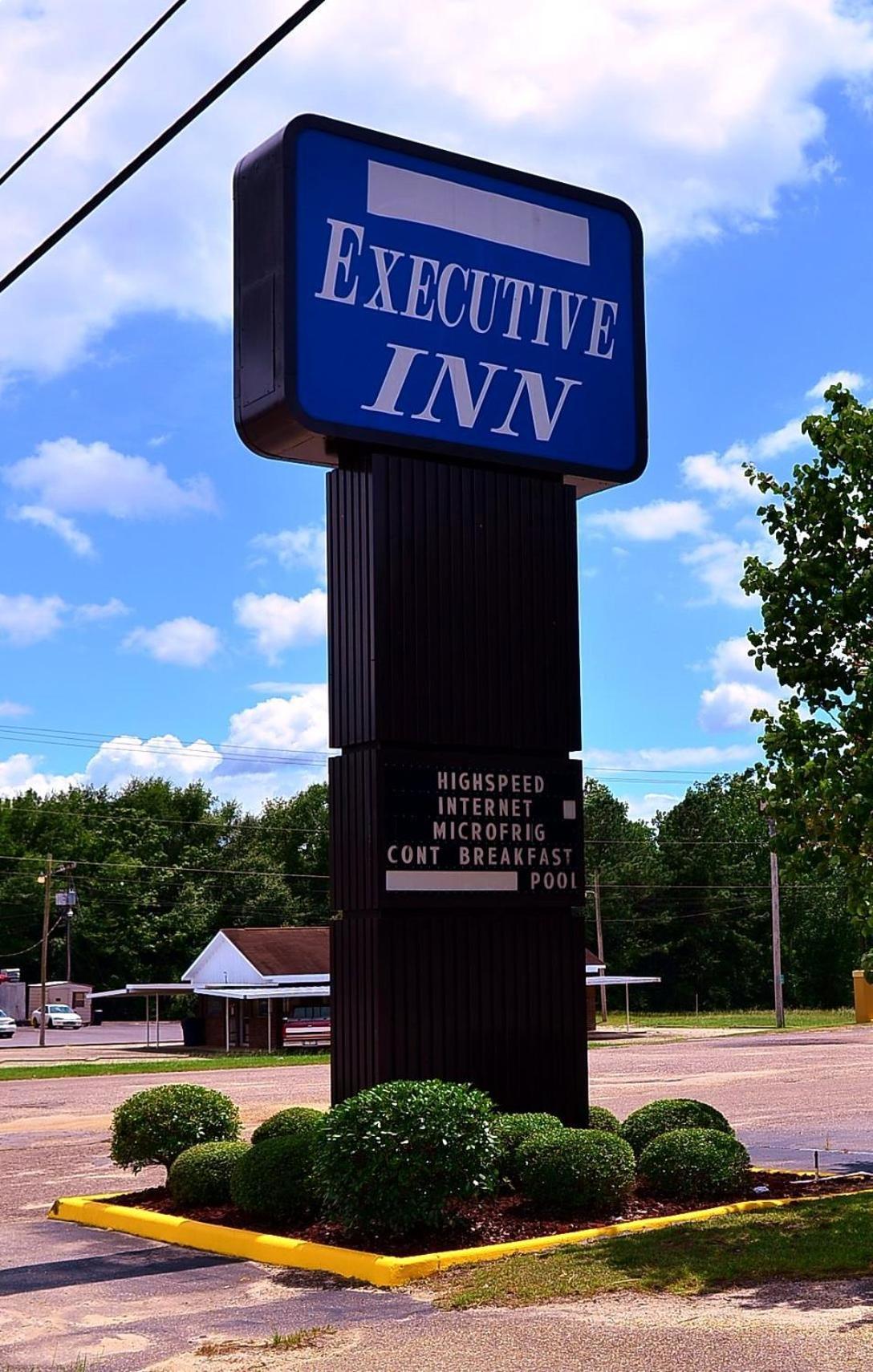 Executive Inn Opp Extérieur photo