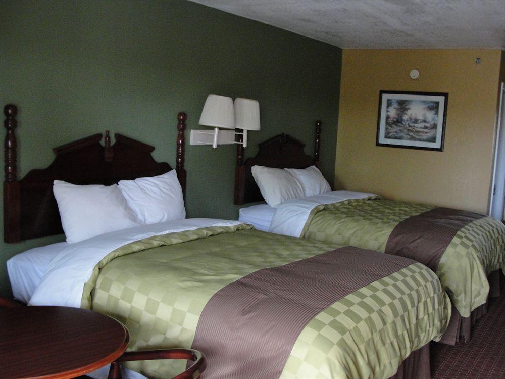 Executive Inn Opp Extérieur photo