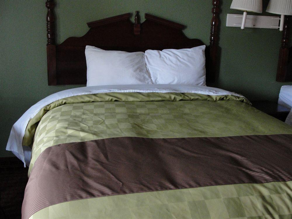 Executive Inn Opp Extérieur photo