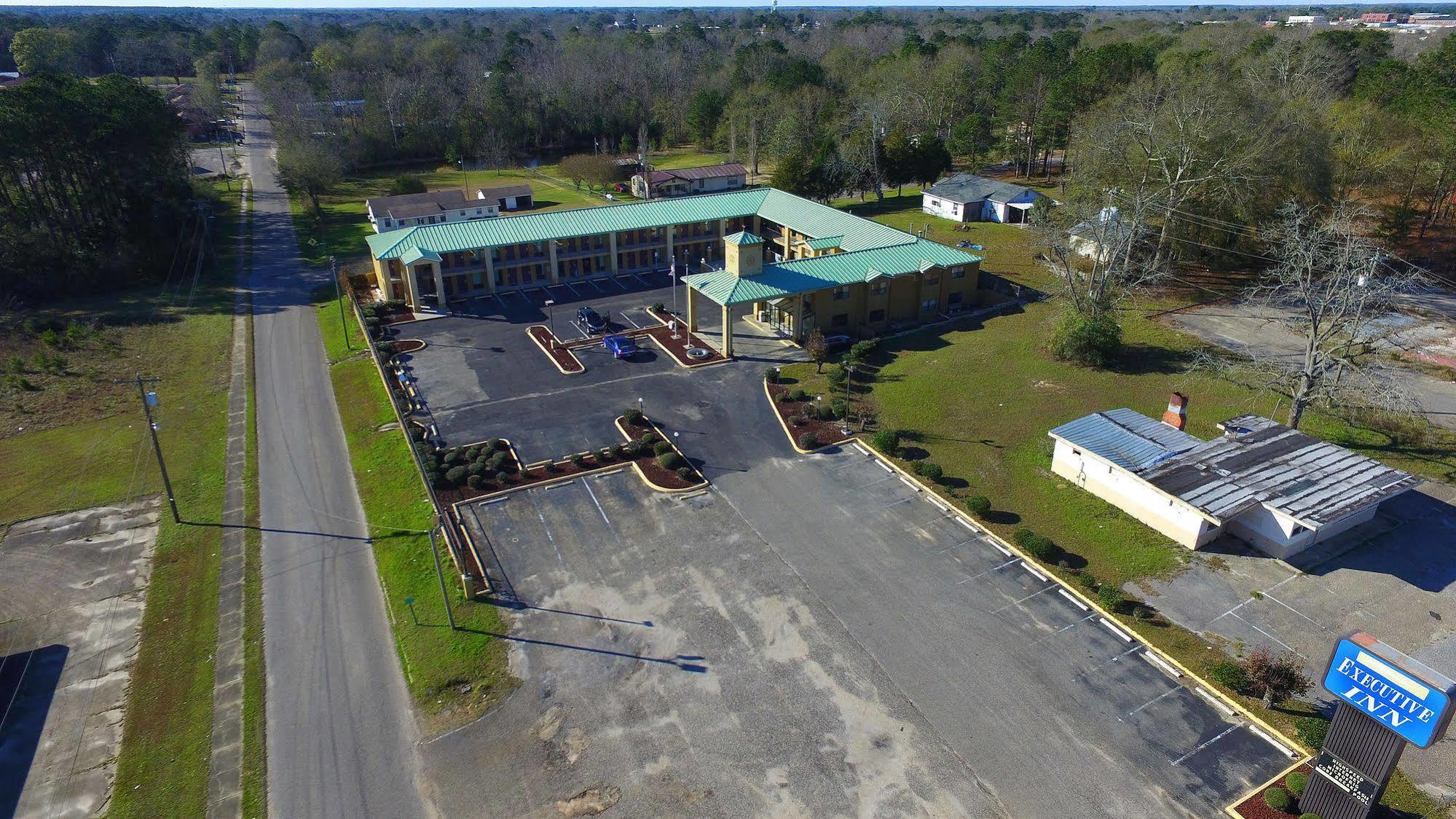 Executive Inn Opp Extérieur photo