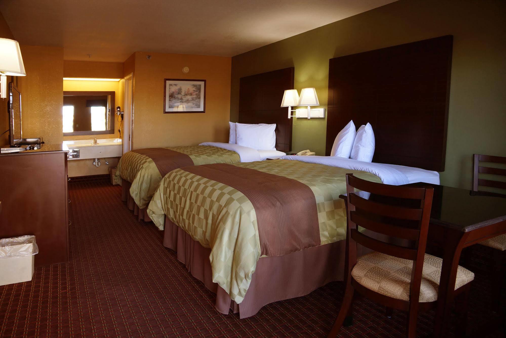 Executive Inn Opp Extérieur photo